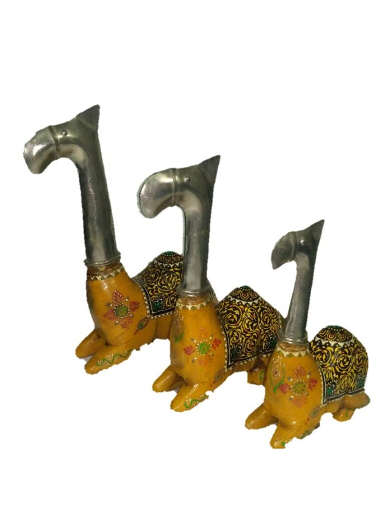 408. Animal Camel Family Set of 3, Sitting, Yellow & Green Colour